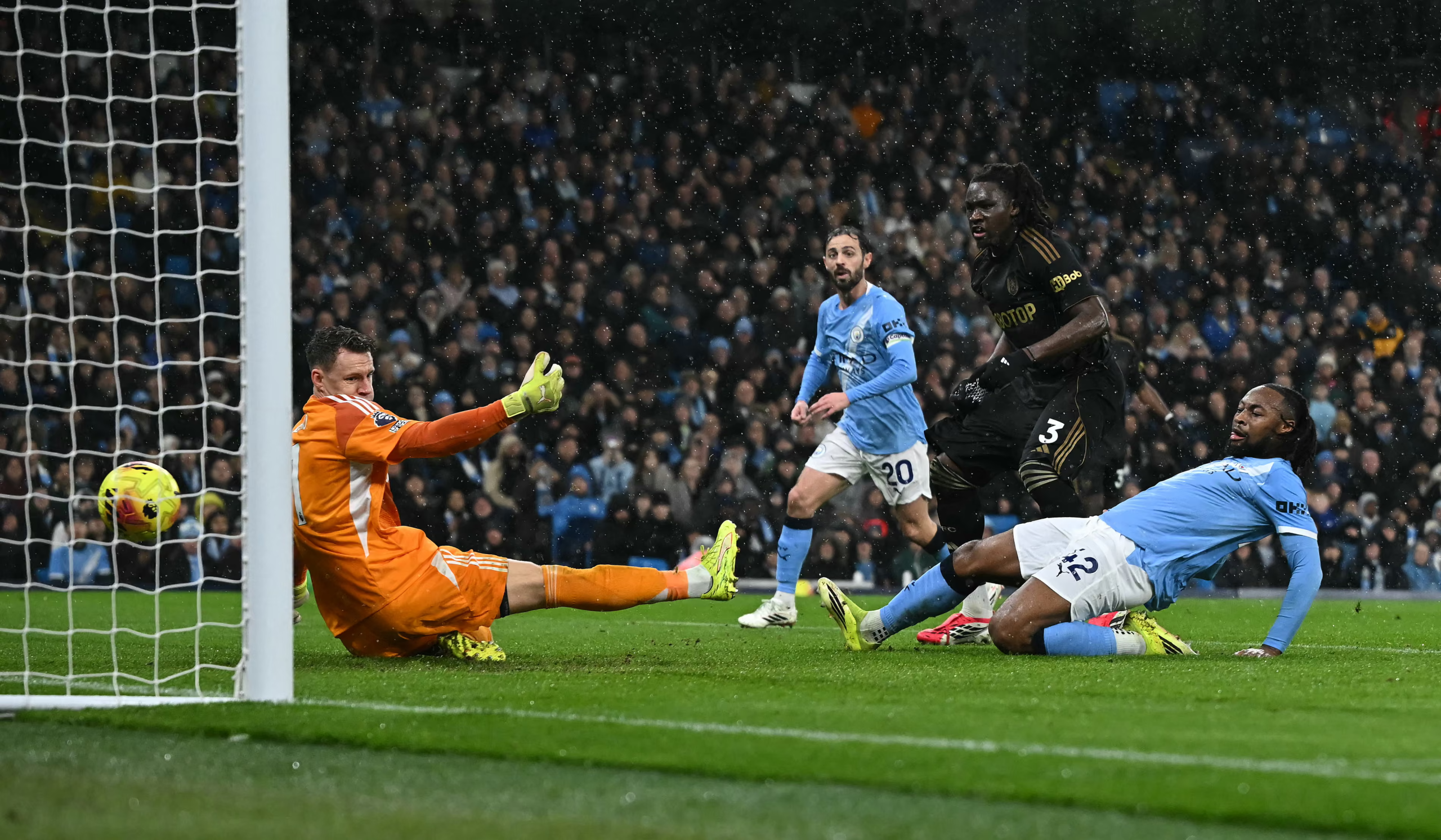 Manchester City 3-0 Fulham: Haaland Anota, Preocupa por Lesión y la Premier League Arde – Análisis Completo y Apuestas en Afun.mx