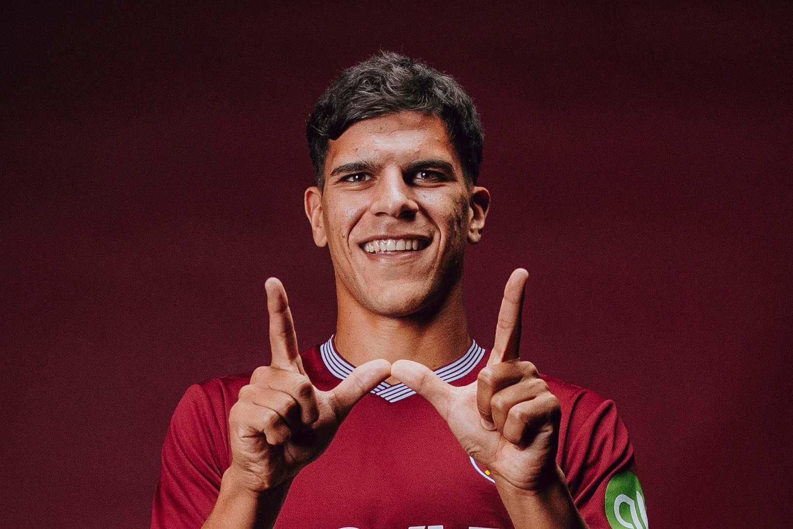 Arsenal mira Mateus Fernandes: disputa com MU